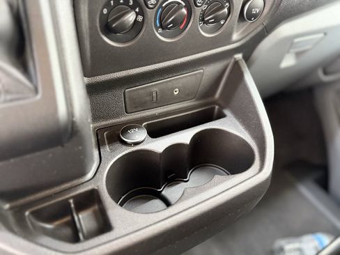 Used 2015 Ford Transit 150 XLT image 41