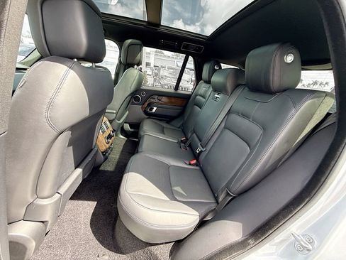 Used 2019 Land Rover Range Rover Supercharged image 27