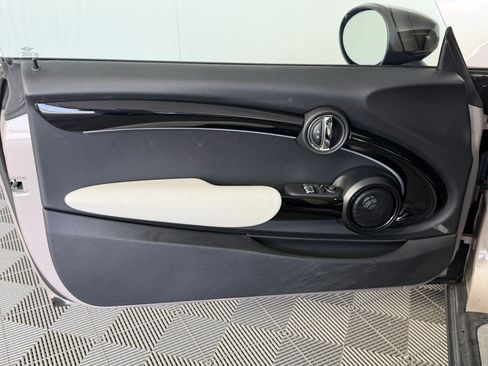 Used 2023 MINI Cooper S image 12