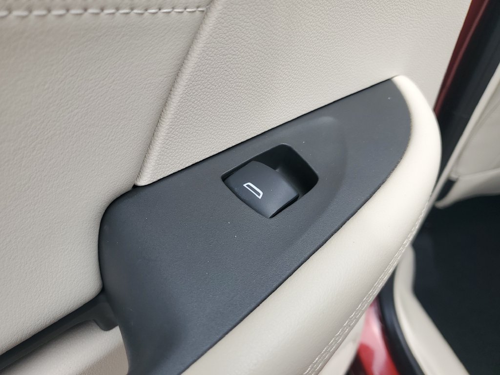 Certified 2021 Buick Envision Preferred FWD image 15