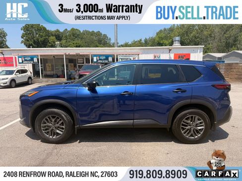 Used 2022 Nissan Rogue S FWD image 2