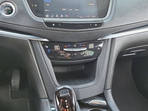 Used 2024 Cadillac XT5 Premium Luxury AWD/4WD image 15
