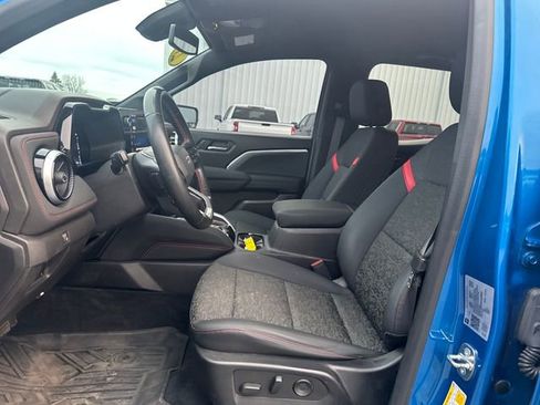 Used 2023 Chevrolet Colorado Z71 w/ Z71 Convenience Package 2 image 9