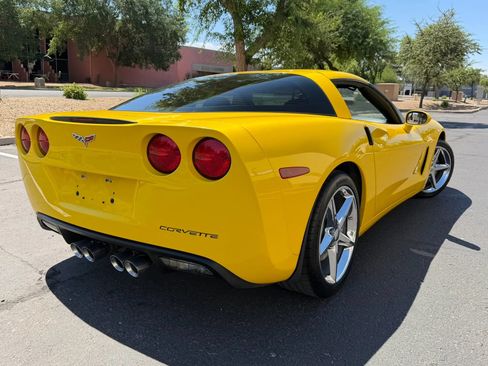 Used 2011 Chevrolet Corvette Coupe w/ Preferred Equipment Group RWD image 2