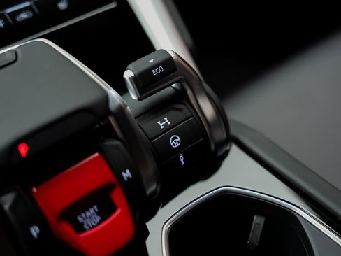 Used 2024 Lamborghini Urus S AWD/4WD image 55