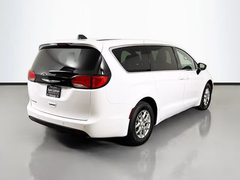 New 2026 Chrysler Voyager LX FWD image 7