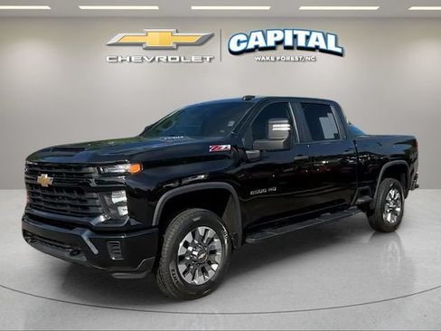 Used 2024 Chevrolet Silverado 2500 Custom w/ Custom Value Package AWD/4WD image 1