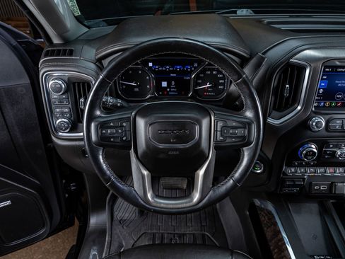 Used 2022 GMC Sierra 2500 Denali w/ Technology Package image 16