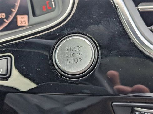 Used 2019 Audi Q7 3.0T Prestige image 31