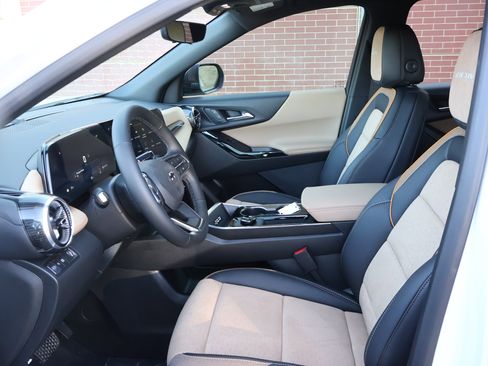 New 2026 Chevrolet Equinox ACTIV w/ Convenience Package III image 8