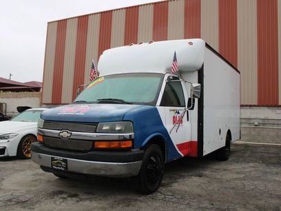 Used 2004 Chevrolet Express 3500 w/ Chrome Appearance Package
