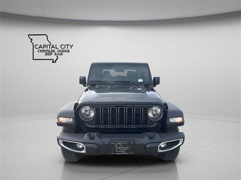 New 2026 Jeep Gladiator Sport image 3