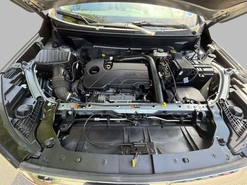 Used 2023 GMC Terrain SLT w/ LPO, Floor Liner Package FWD image 22