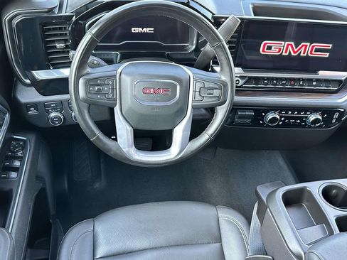 Used 2025 GMC Sierra 1500 SLT AWD/4WD image 8