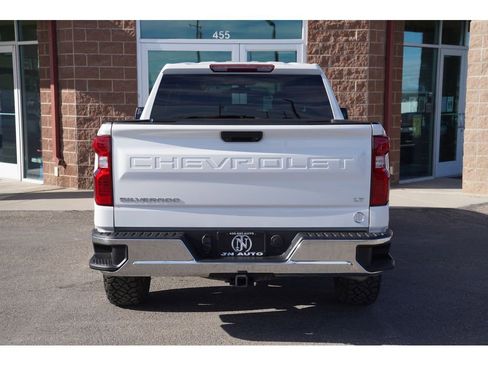 Used 2020 Chevrolet Silverado 1500 LT w/ Remote Start Package image 3