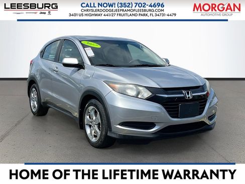 Used 2017 Honda HR-V LX image 1