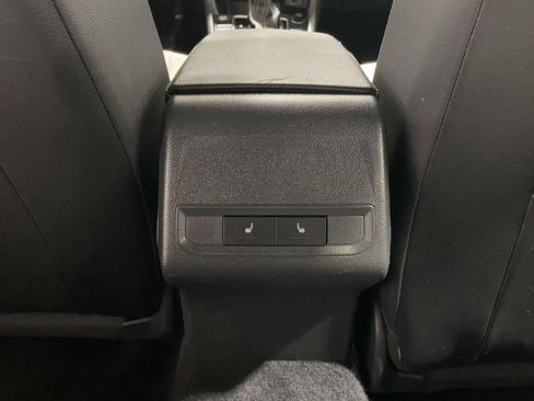 Used 2019 Volkswagen Jetta R-Line w/ R-Line Cold Weather Package FWD image 12