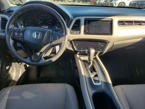 Used 2019 Honda HR-V EX-L image 9
