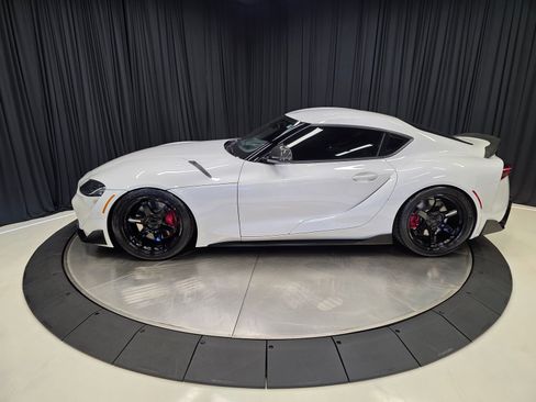 Used 2020 Toyota Supra Premium w/ Driver Assist Package image 9