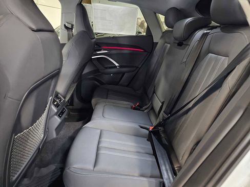 New 2025 Audi Q5 Prestige image 17