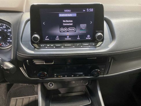 Used 2021 Nissan Rogue SV w/ Premium Package image 16