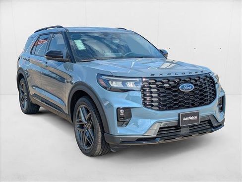 New 2025 Ford Explorer ST-Line w/ Premium Package image 7