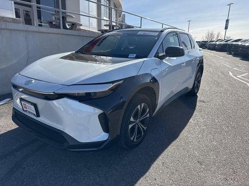 Used 2023 Toyota bZ4X XLE image 8