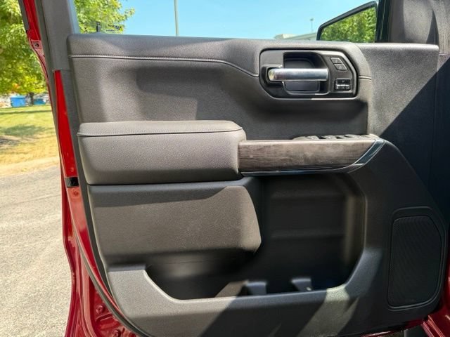 Used 2021 Chevrolet Silverado 1500 LTZ AWD/4WD image 15