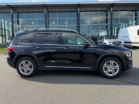 Used 2023 Mercedes-Benz GLB 250 4MATIC image 8