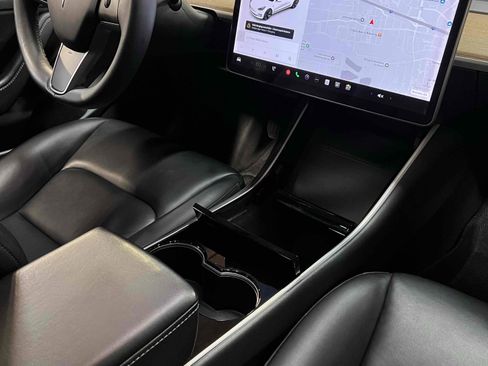 Used 2020 Tesla Model 3 Standard Range Plus image 42