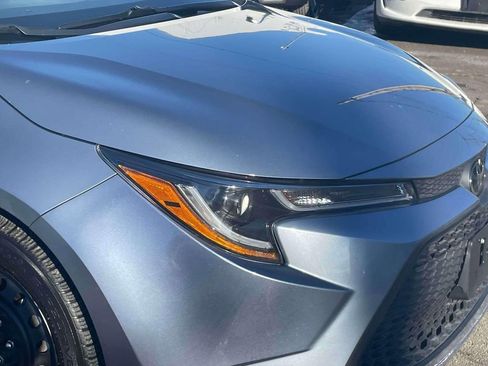 Used 2022 Toyota Corolla LE image 9
