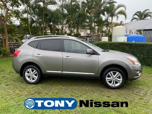 Used 2013 Nissan Rogue SV image 8