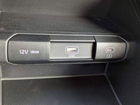 New 2025 Kia Telluride LX image 28