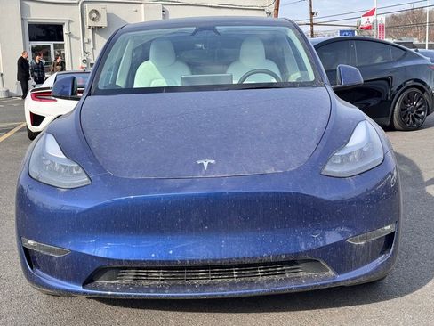 Used 2024 Tesla Model Y Long Range image 2