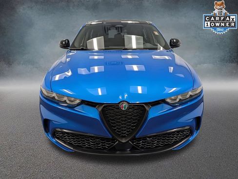 Used 2025 Alfa Romeo Tonale w/ Premium Package AWD/4WD image 2