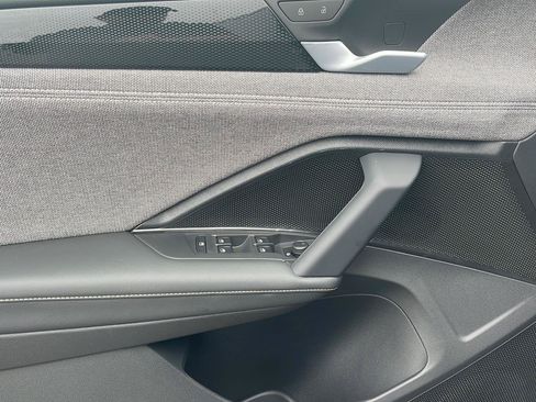 New 2026 Volkswagen Tiguan S AWD/4WD image 19