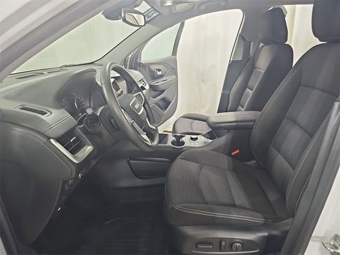 Certified 2023 GMC Terrain SLE w/ Driver Convenience Package image 19