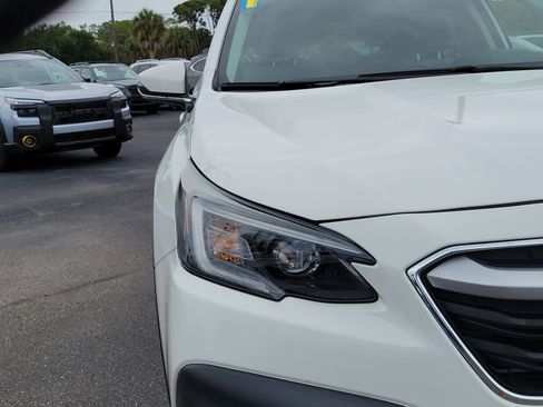 Certified 2021 Subaru Outback Limited AWD/4WD image 7