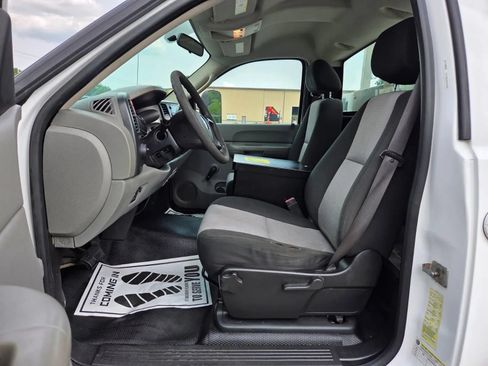 Used 2008 Chevrolet Silverado 3500 W/T RWD image 9
