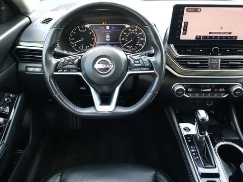 Used 2023 Nissan Altima 2.5 SL FWD image 8