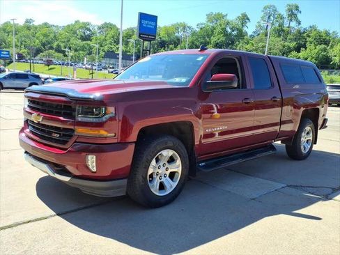 Used 2017 Chevrolet Silverado 1500 LT w/ All Star Edition AWD/4WD image 4