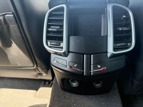 Used 2016 Porsche Cayenne image 14