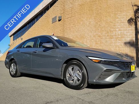 Used 2024 Hyundai Elantra SE image 5