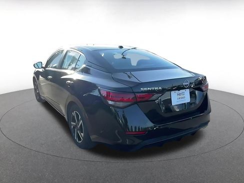 Used 2025 Nissan Sentra SV image 11