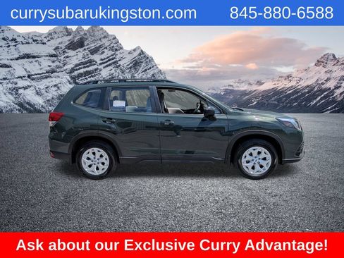 Used 2023 Subaru Forester AWD/4WD image 2