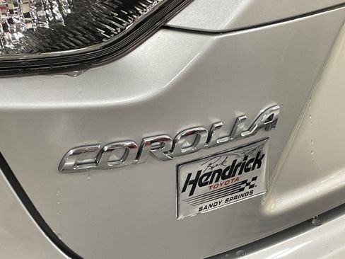 Used 2024 Toyota Corolla LE image 33