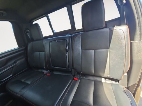 Used 2021 Nissan Titan PRO-4X w/ Pro-4x Convenience Package AWD/4WD image 13