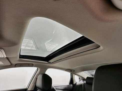 Used 2025 Honda Accord EX-L image 25
