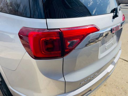 Used 2017 GMC Acadia Denali w/ Technology Package image 11