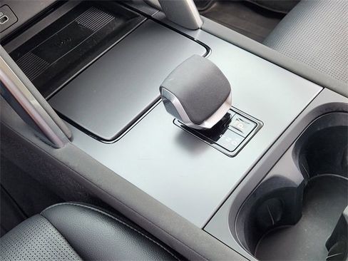 Used 2025 Land Rover Discovery Sport S image 19